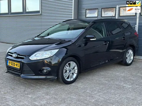 Ford Focus Wagon 1.0 EcoBoost Titanium - NWE APK - PDC - NWE DISTRIEBUTIE RIEM!!