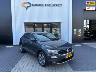Volkswagen T-ROC 1.5 TSI Sport / Camera / Carplay / Navi / Stoelverwarming