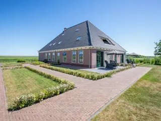 Landelijk gelegen luxe appartement vlakbij het strand en dorp