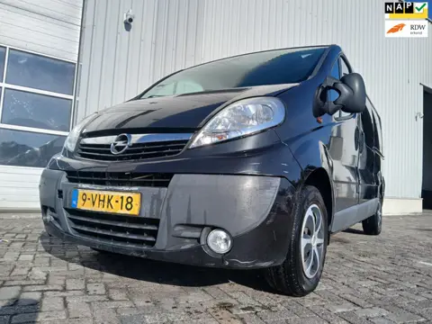 Opel Vivaro 2.0 CDTI L2H1 DC - Airco - Schade