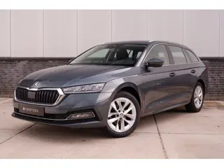 Škoda Octavia Combi 1.5 e-TSI Business Edition Plus Trekhaak | Virtual Cockpit | Carplay | LED | Nav