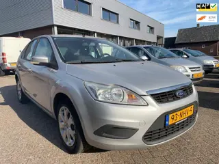 Ford Focus 1.6 Comfort 2010 € 2.650.- AIRCO , ZO MEE MET 1 JR. APK