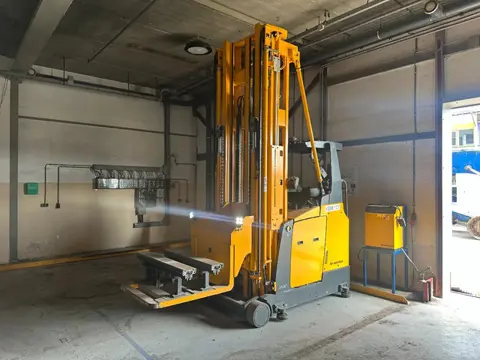 Jungheinrich ETX513, 5697 HOURS (bj 2011)