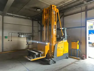 Jungheinrich ETX513, 5697 HOURS (bj 2011)