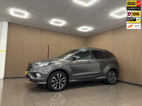 Ford Kuga 1.5 EcoBoost ST Line * Dealer onderhouden / Trekhaak / Carplay / NL Auto *