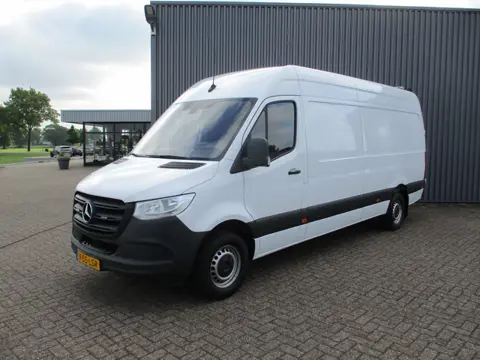 Mercedes-Benz Sprinter 316 160 pk L3H3 3500 KG Trekgewicht Airco