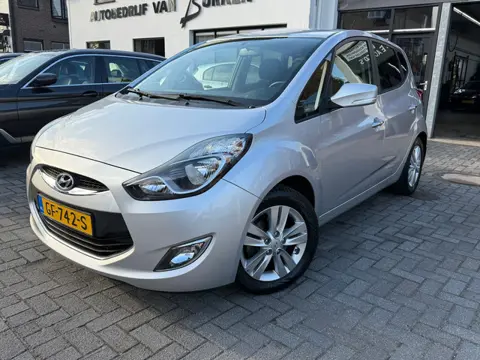 Hyundai Ix20 1.6i Go! automaat, Navigatie,Airco,Achteruitrij camera,Trekhaak