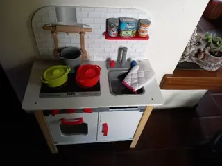 Kinder/ speelkeuken: .- voor de kleine keukenprinses