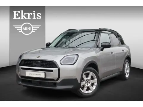 MINI Countryman C | Classic Trim + Package M