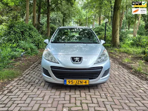 Peugeot 207 1.4 VTi X-line