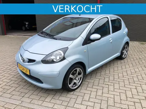 Toyota Aygo 1.0 12v VVT-i + | NAP | Velgen | Elektr. Ramen |
