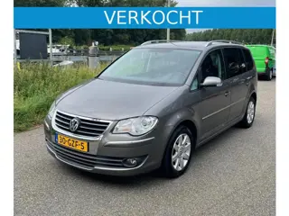 Volkswagen Touran 1.4 16V TSI 170pk Highline | DSG | LEER | Navi | Trekhaak | PDC