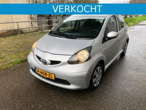 Toyota Aygo 1.0 12v VVT-i + | Airco | Carkit | 5DRS