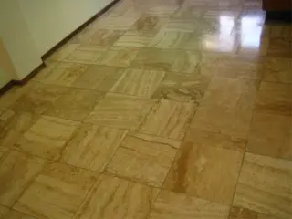 Travertin reinigen polijsten 013-5333365