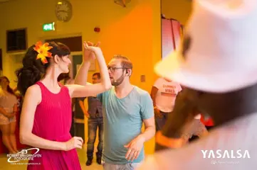 Salsa &amp; Kizomba - Kom proeven