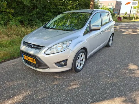 Ford Grand C-Max 1.0 Ambiente nieuwe distributieriem gr beurt gehad