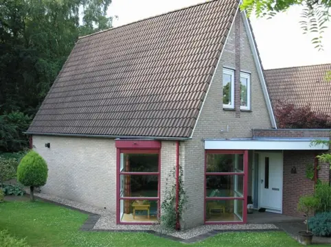Semi-bungalow, bijzondere ligging, scherp geprijst!