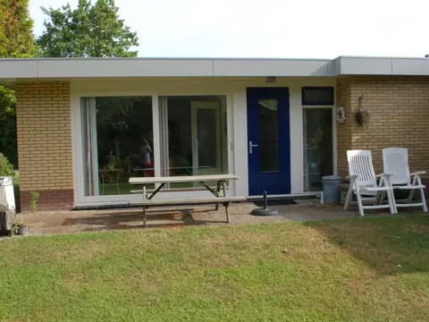 Rustig gelegen bungalow in de buurt van De Slufter