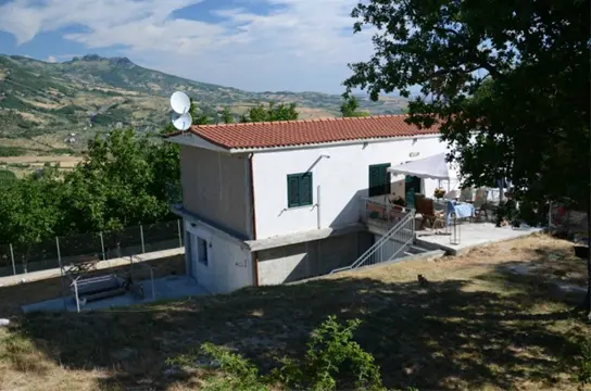 Wegens omstandigheden