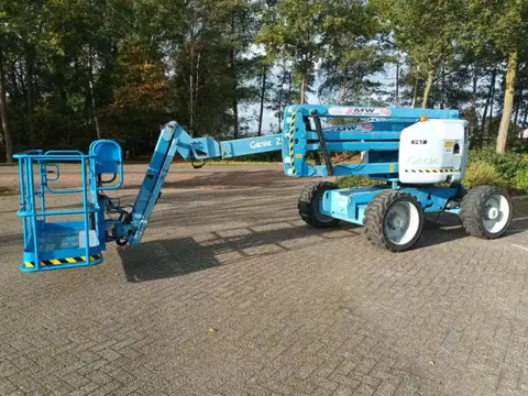 Genie Z51/30 New manbasket and control box (bj 2006)