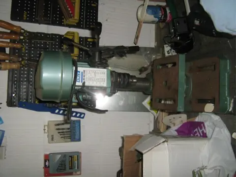 Kenzo kolomboormachine