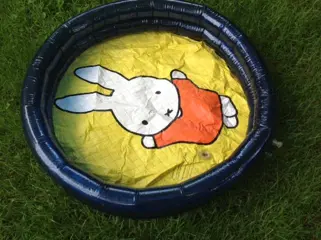 Nijntje zwembad - volop waterplezier voor de kleine - z.g.a.n.