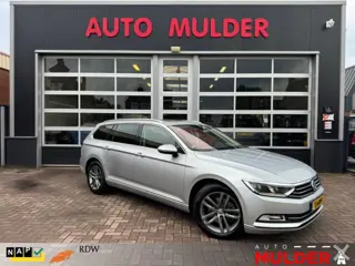 VOLKSWAGEN PASSAT  VARIANT 1.4 TSI ACT 150PK HIGHLINE / MASSAGESTOEL / PANO / TREKHAAK / NAVI!
