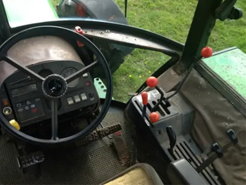 John deere 3350 Marge prijs
