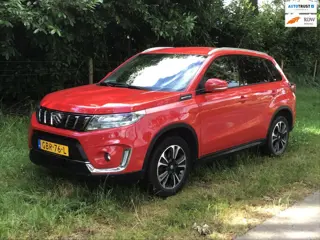 Suzuki VITARA 1.4 Boosterjet Style Smart Hybrid. 1e eig./dealeronderhouden met 2 jr. APK