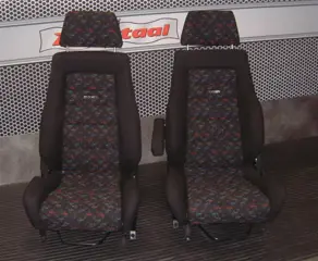 Sportstoelen (demo's) Monaco + slede's en lendesteun pomp