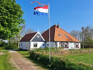 B&B in oude stolpboerderij in het landelijk gelegen Oost