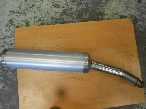 UITLAAT Yamaha YZF R6 1998 - 2002