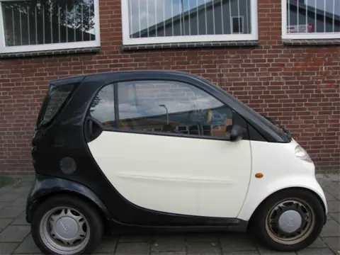 Complete Smart voor demontage sloopauto inkoop Den haag