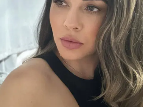 -Daphne (39) #Emmen Hoi allemaal leuk dat je hier komt kijken!