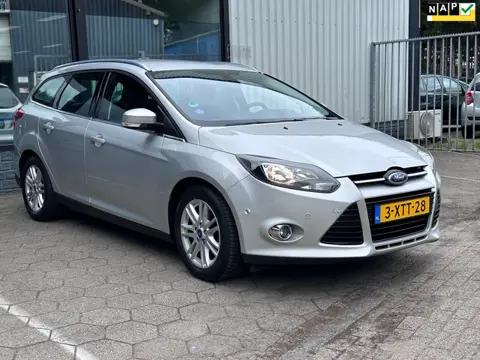 Ford Focus Wagon 1.0 EcoBoost Edition Plus / Airco / navigatie / Parkeer hulp/APK 10-9-2026