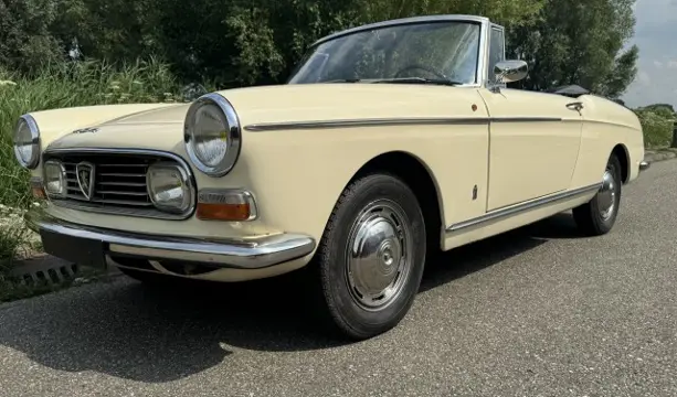 PEUGEOT 404 Cabriolet