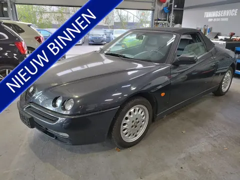 Alfa Romeo Spider 2.0-16V T.Spark L ** 168.215 km ** Leder ** Goede kap **