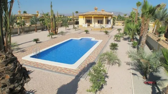 Nieuw opgeleverd, luxe villa,s op ruim grondstuk