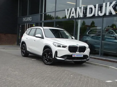 BMW X1 xDrive23i Head-Up-Live Cockpit Pro-Parkeerhulp Plus-Pro pakket-Ada Ledkoplamp-18''LM Velgen