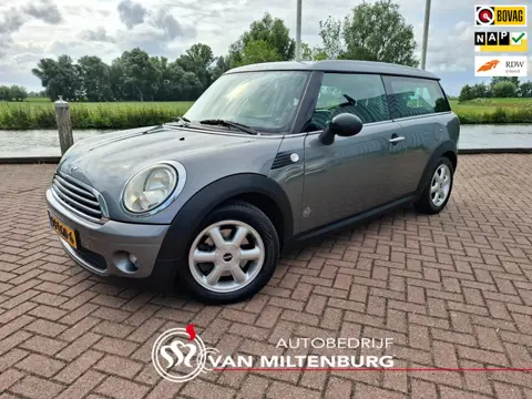 Mini Mini Clubman 1.4 One Business Line Airco Cruise Navi Trekhaak AllSeason banden