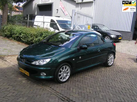 Peugeot 206 CC 2.0-16V Roland Garros nap airco apk nieuwe apk