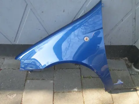 Fiat Punto 1.2 16 v Voorscherm links kleur 597 op voorraad