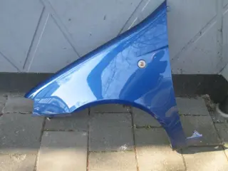 Fiat Punto 1.2 16 v Voorscherm links kleur 597 op voorraad