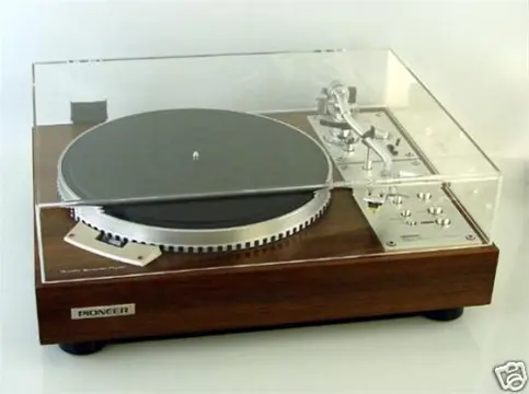 Bij DP Audio: Pioneer Philips Thorens Platenspeler Repareren