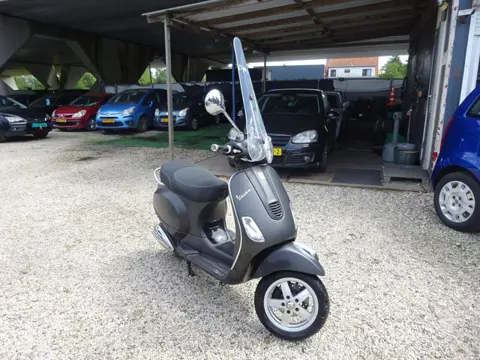 Vespa Snorscooter LX 4T Windscherm