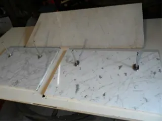 Achterwanden en plancets