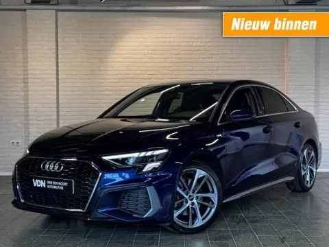 AUDI A3 Limousine 35 TFSI S-Line Edition Virtual LED Matrix S-Line 18''