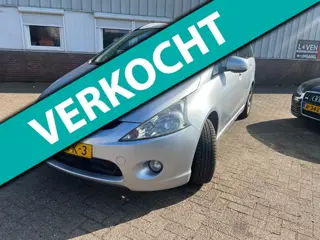 Mitsubishi Grandis 2.4-16V Limited