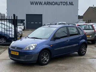 Ford Fiesta 1.3-8V Champion 5-DEURS, AIRCO, APK TOT 17-07-26, STUURBEKRACHTIGING, ELEK-RAMEN, AIRBAG