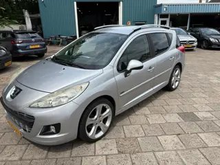 Peugeot 207 SW 1.6 VTi Sportium